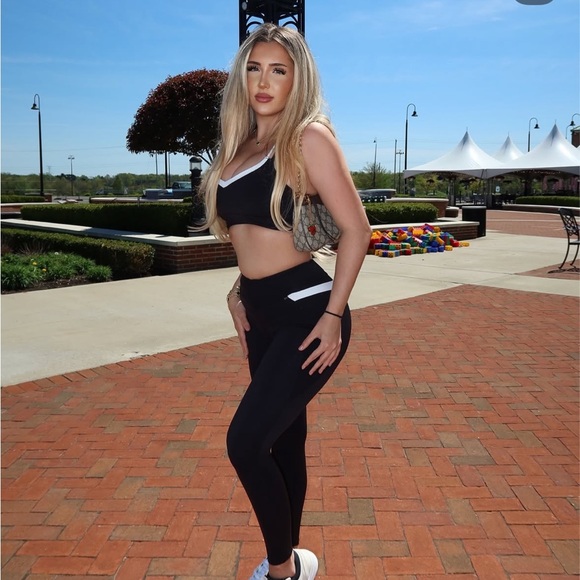 Berlook Women's Black and White Strappy Bralette - Picture 4 of 4